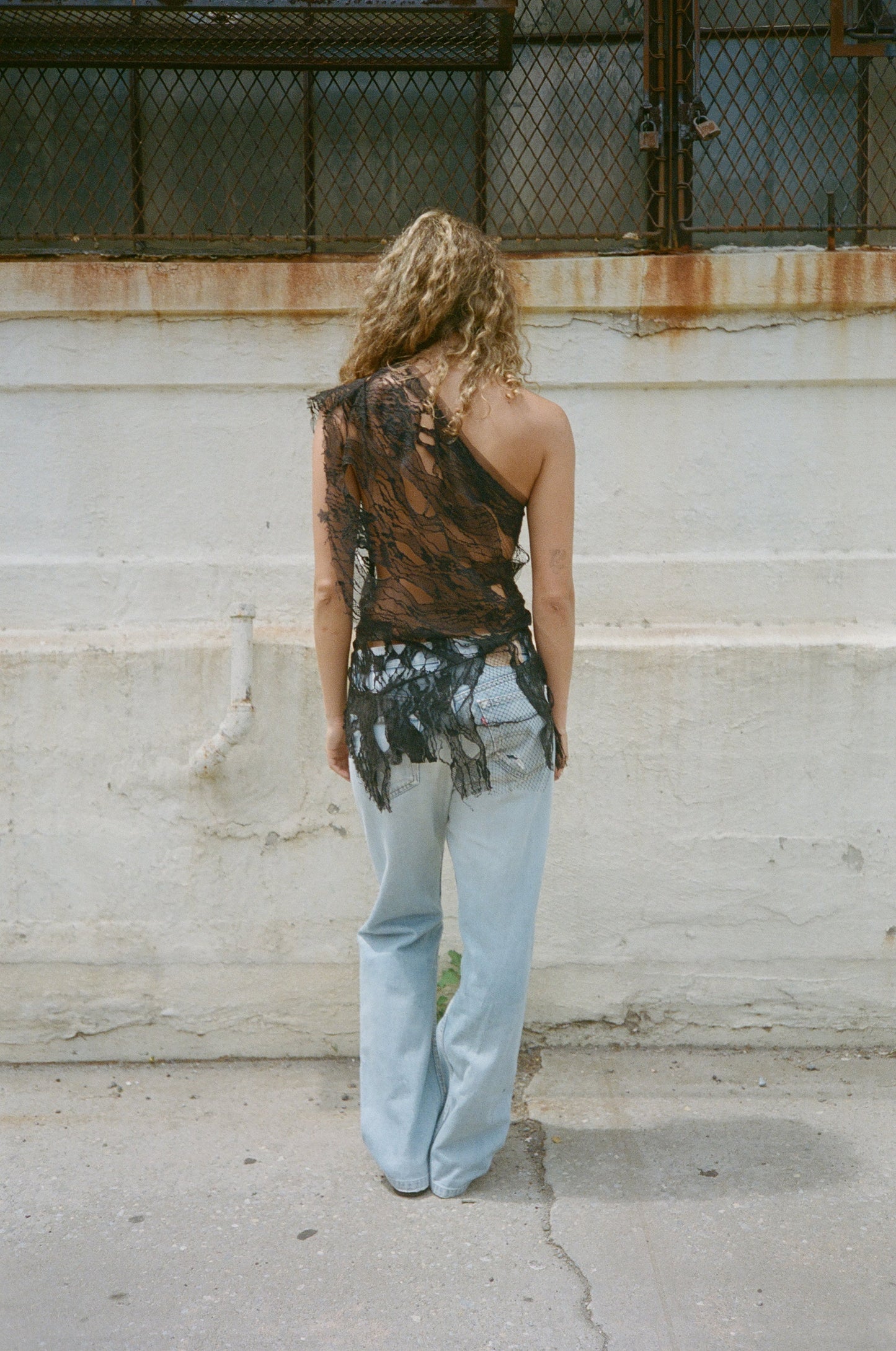 SAINT LAURENT ONE SHOULDER LACE TOP