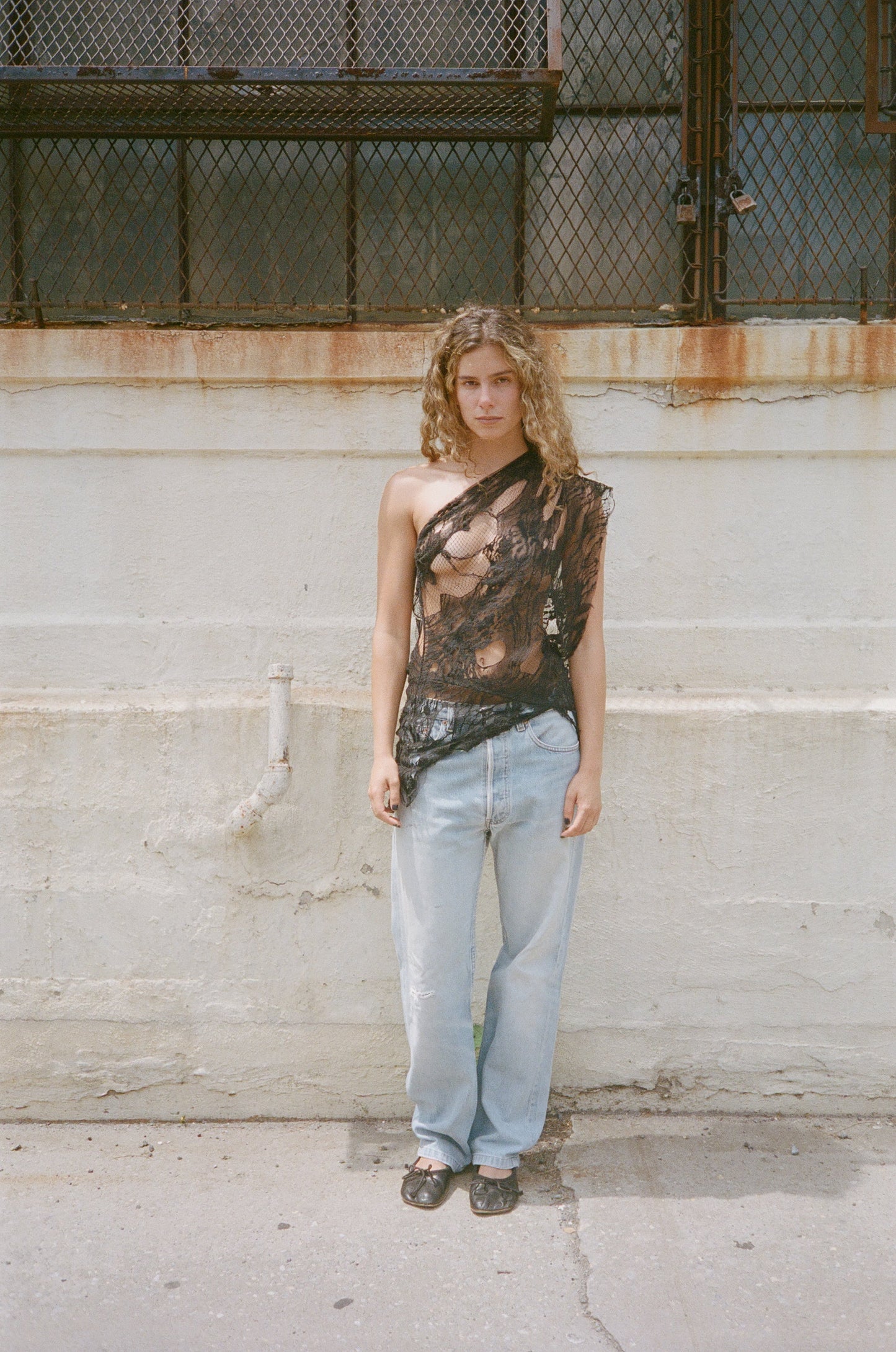 SAINT LAURENT ONE SHOULDER LACE TOP
