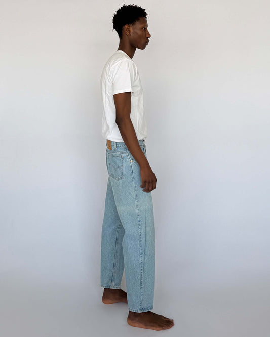 Side view of light wash vintage Levi's 550